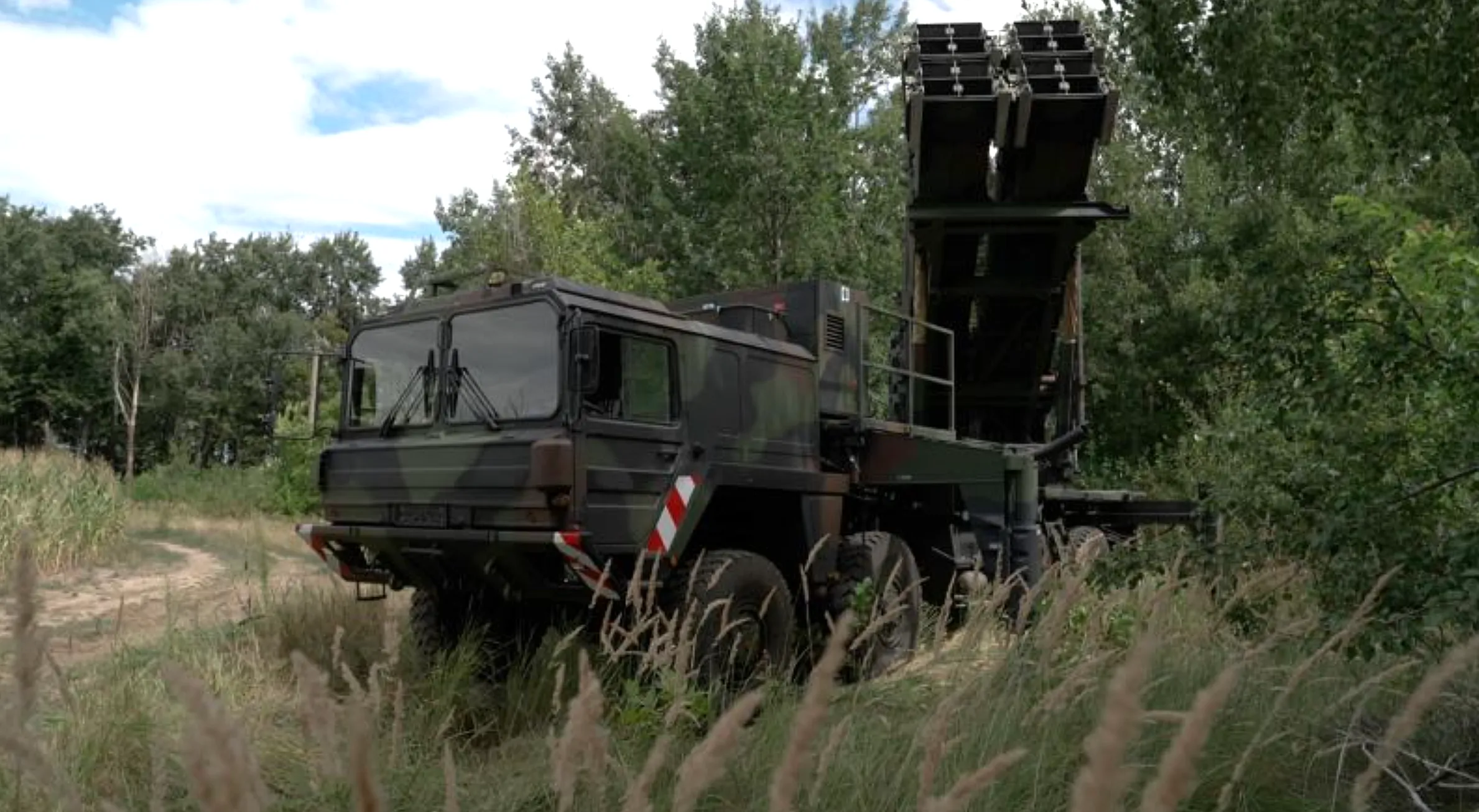 Bệ phóng Patriot của Ukraine được bố trí ở địa điểm không được tiết lộ trong bức ảnh công bố hồi tháng 8.
