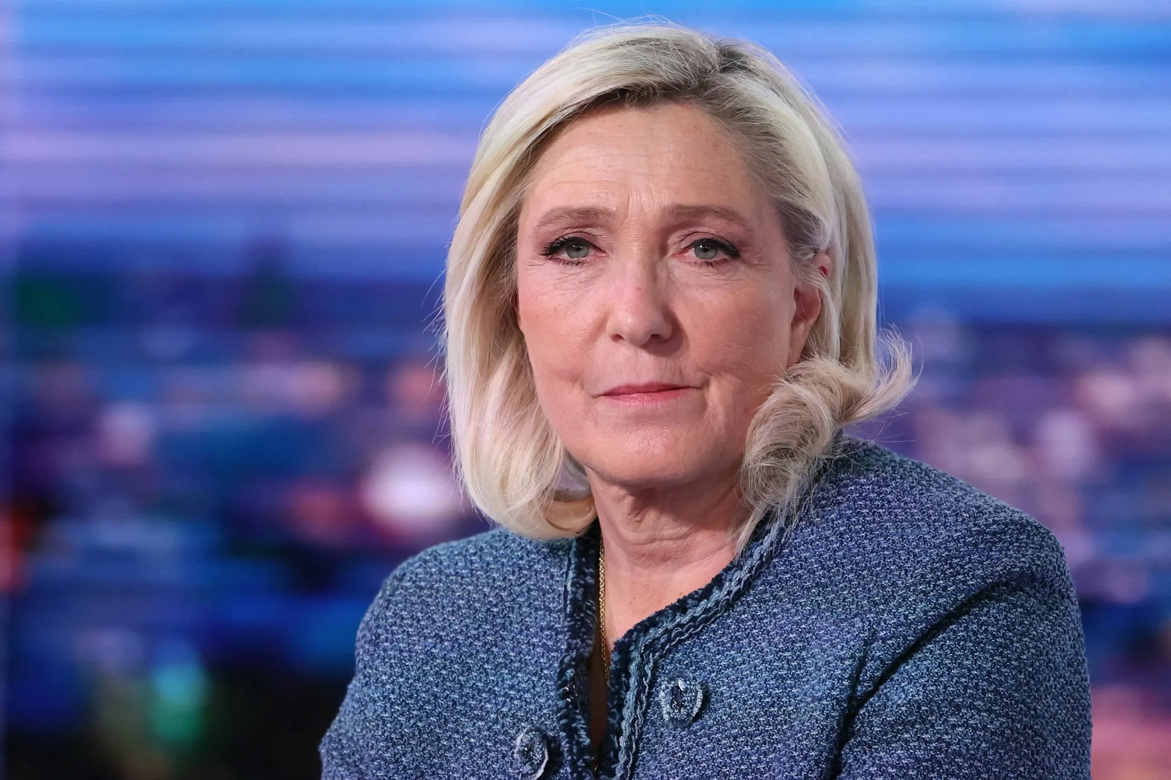 Lãnh đạo cực hữu Marine Le Pen trả lời phỏng vấn đài TF1 ở Boulogne-Billancourt, ngoại ô Paris, Pháp ngày 31/3/2025.