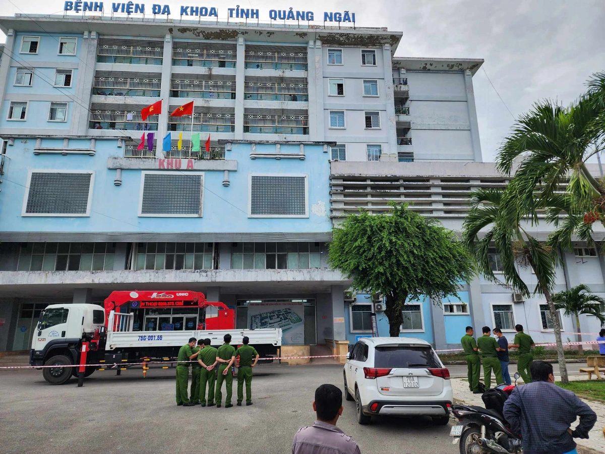 mot-nguoi-dan-ong-chet-tai-benh-vien-da-khoa-tinh-quang-ngai-cong-an-5-17270834687831715797749.webp