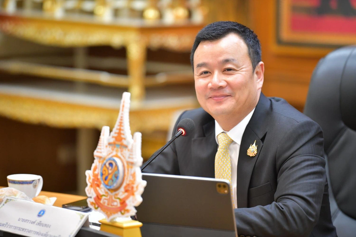 nd24917-tan-bo-truong-du-lich-thai-lan-sorawong-thienthong-1726570181002873892605.webp
