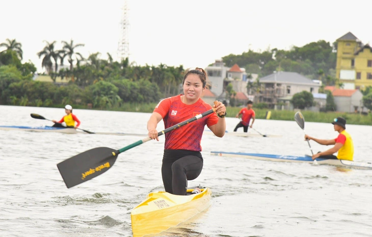 nguyen-thi-huong-anh-quy-luong-17210120838092070281972.webp