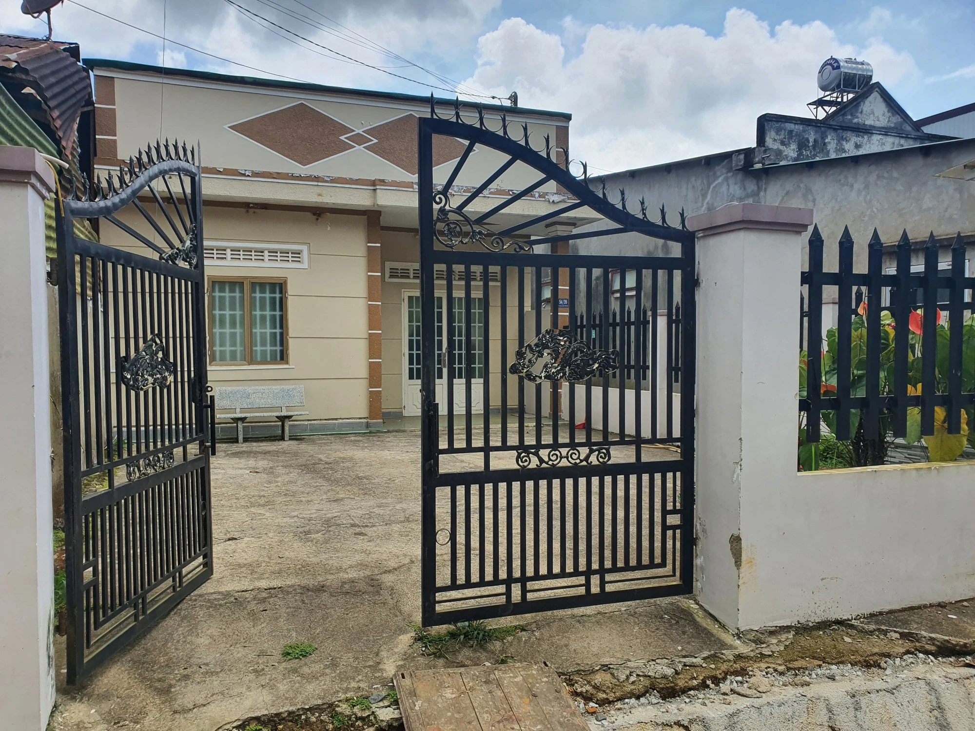 nha-quang-thue-1700825845794330572923.webp