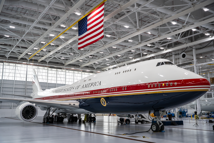 ong-trump-tiet-lo-mau-air-force-one-moi-do-qatar-tang-9967-6850-17852964594331110529945.webp