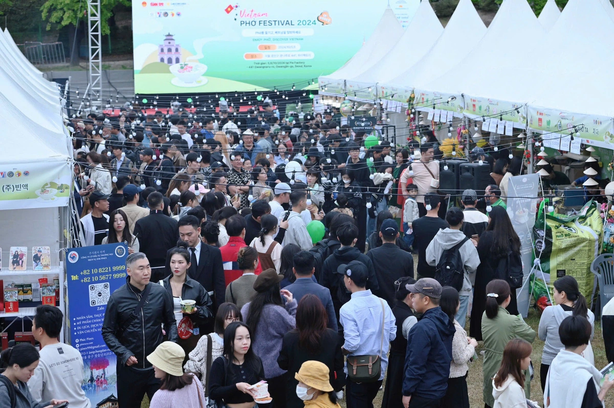 pho-610-duyen-phan-1728188905422402807670.jpg.webp