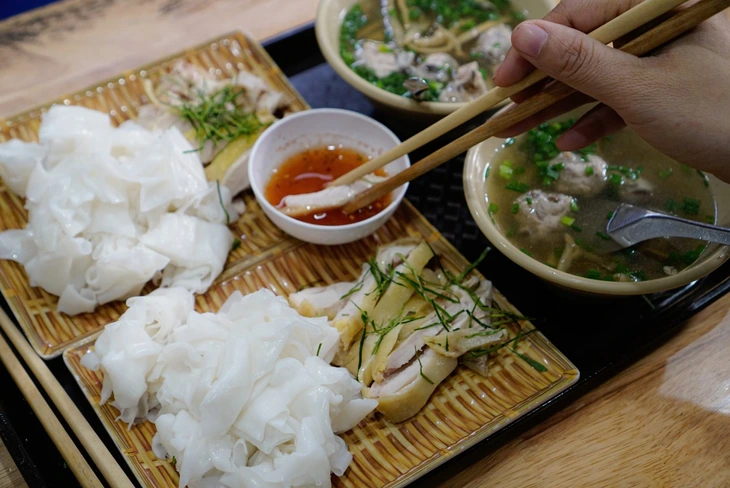 pho ga cham.webp