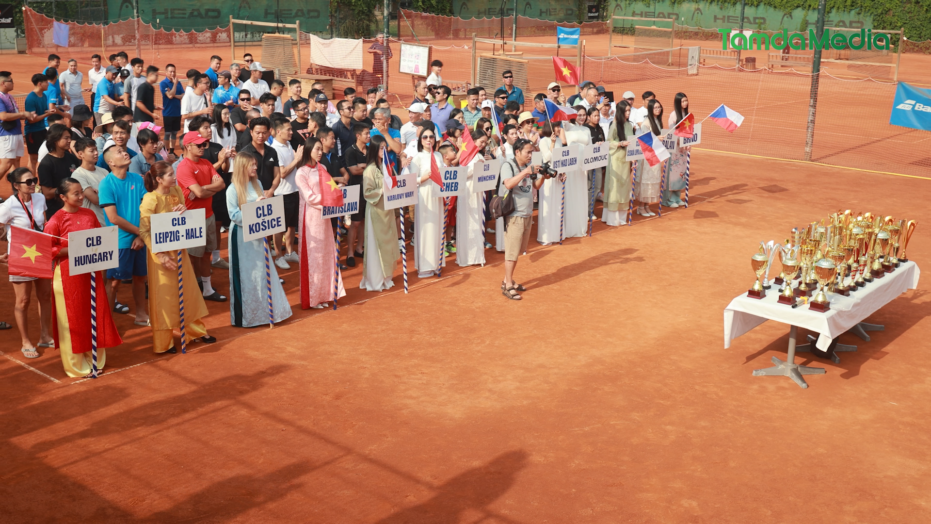 phong su tennis.00_03_54_11.Still002.bmp