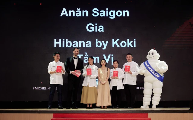 photo-1705377905145-1705377905373290528016-1705389812319621963161.webp