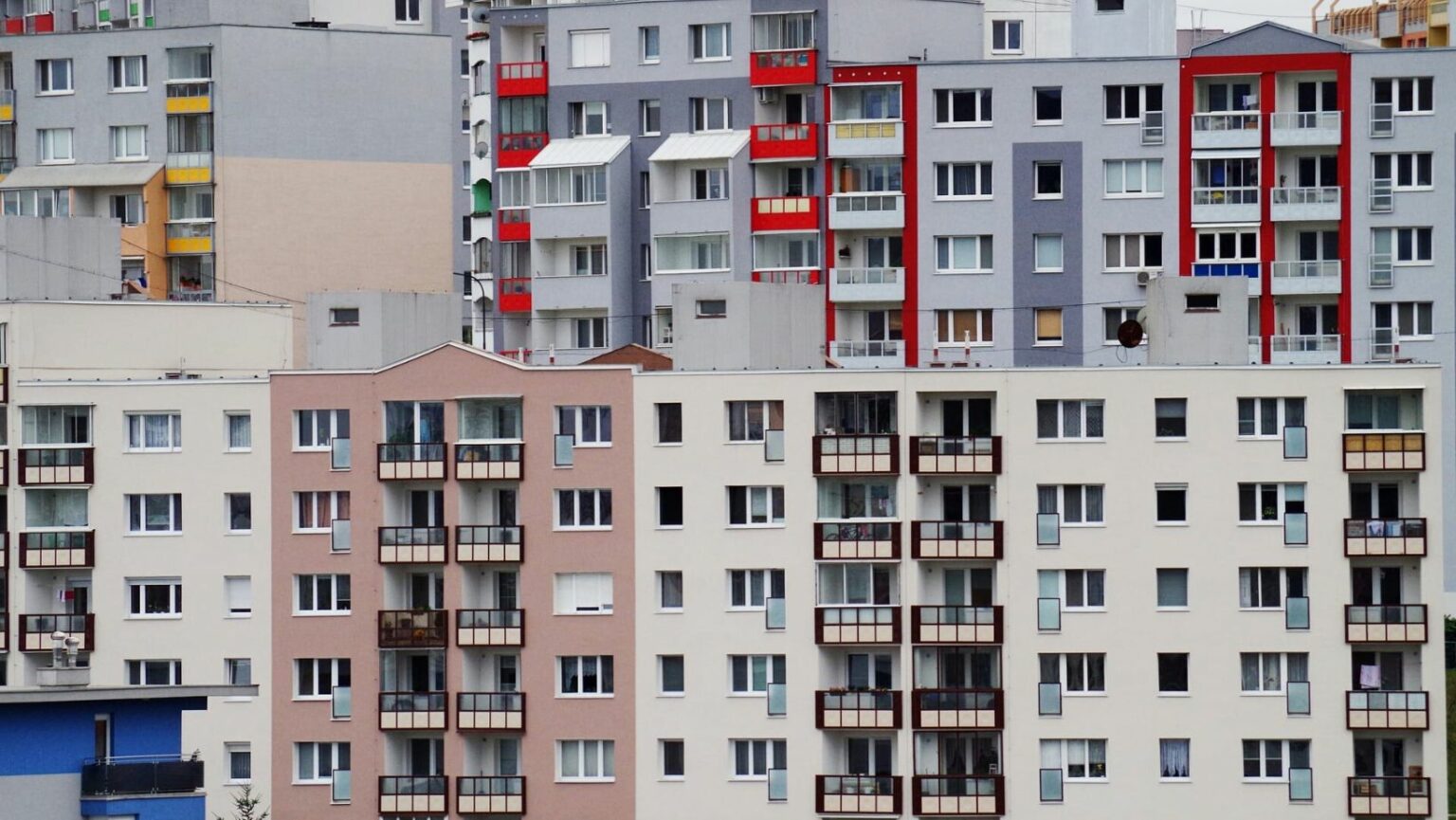 prague-municipal-flats-1536x865.jpg