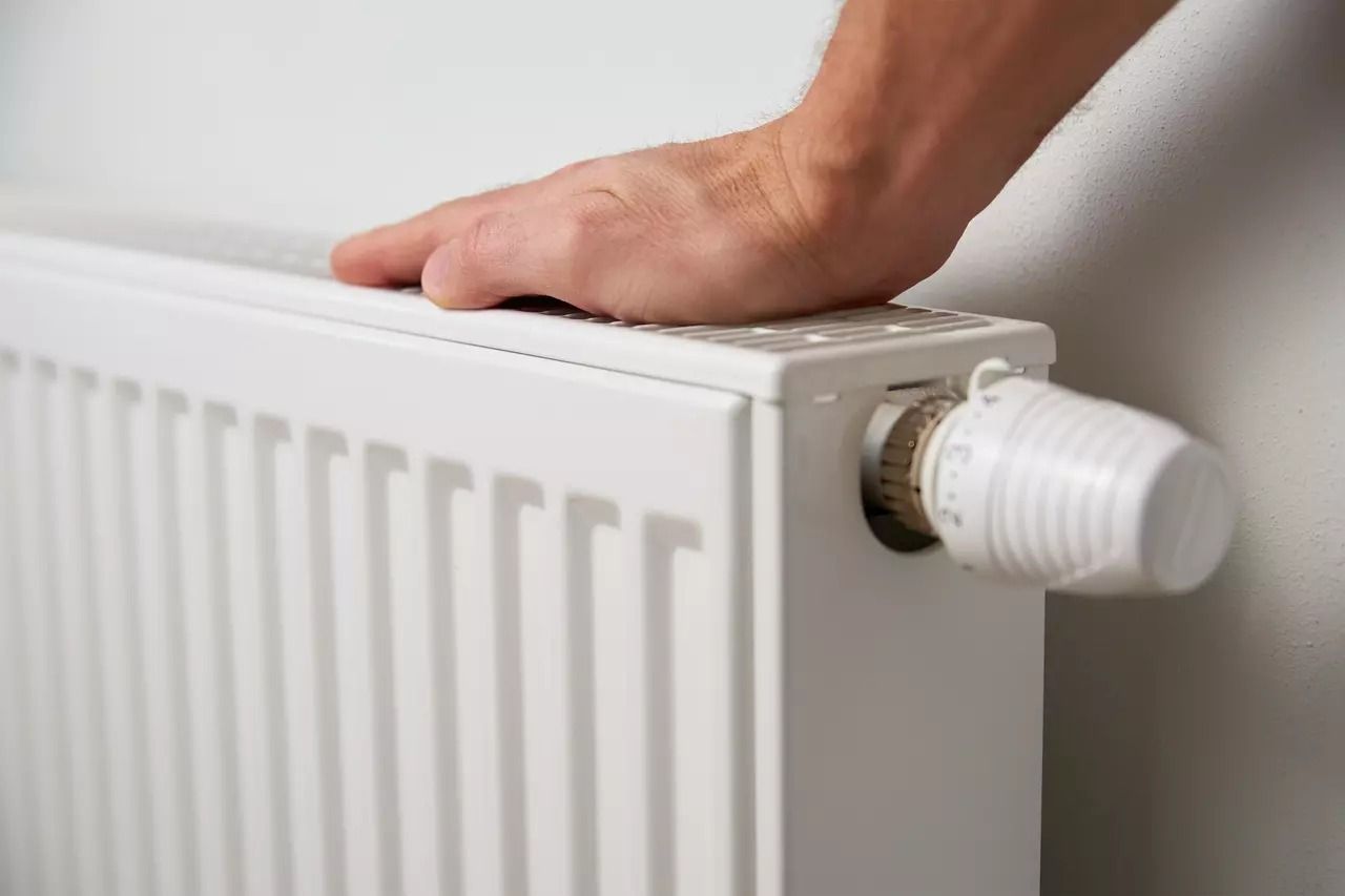 radiator-topeni-zima-vytapeni-te.jpg