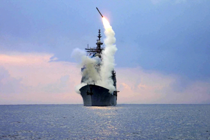 ten-lua-tomahawk-phong-tu-tau-chien-uss-cape-st-george-read-only-17597650465231904931907.jpg