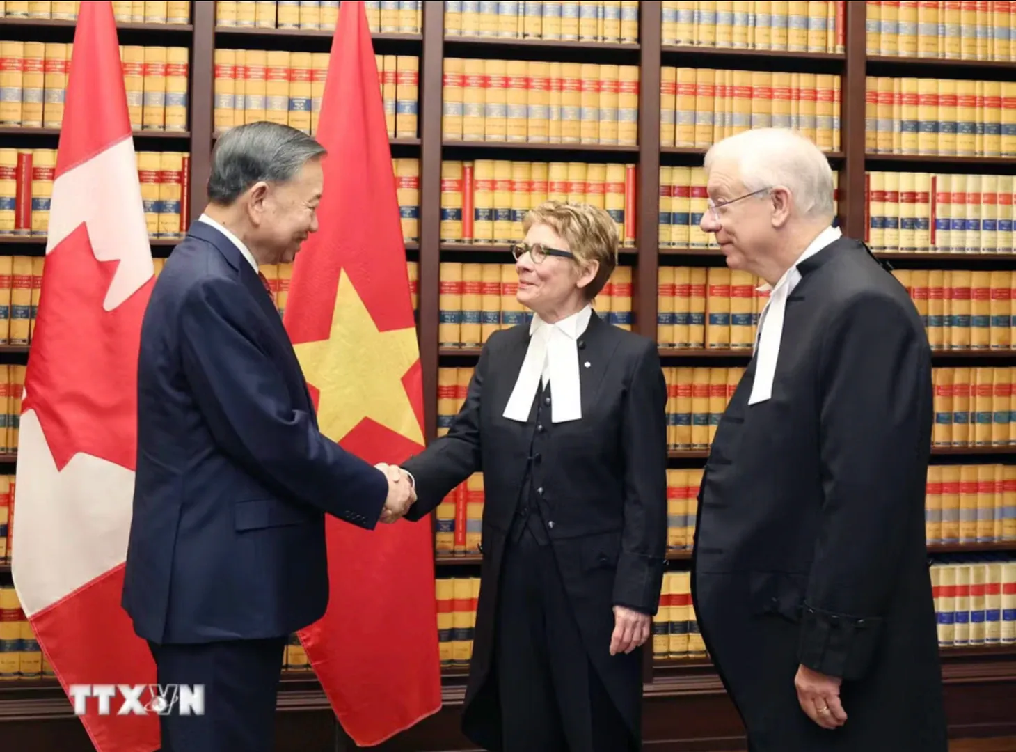 tong-bi-thu-quoc-hoi-canada-4-1790291649579588219723.webp