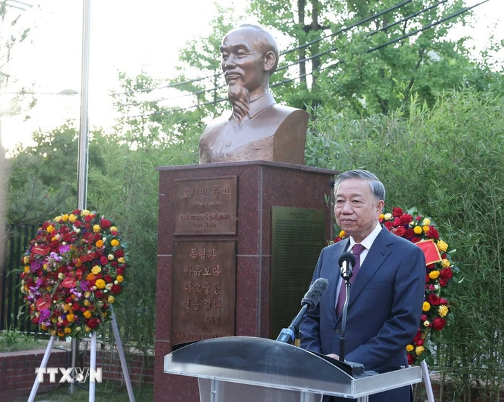 tong-bi-thu-tuong-bac-ho-1754841011865924787452.jpg.webp
