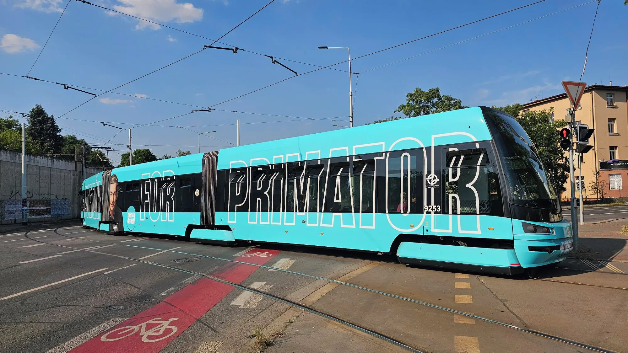 tramvaj-praha-branik-portlik.webp