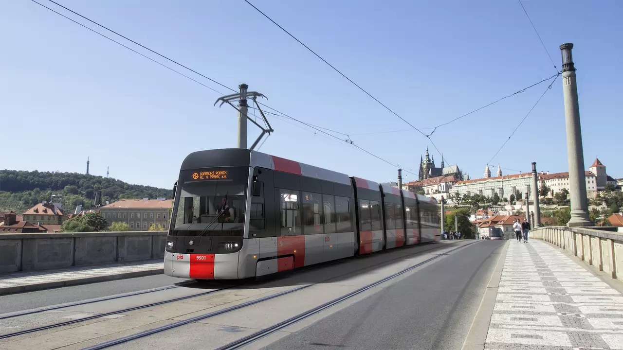 tramvaj-praha-skoda-forcity-plus.jpg