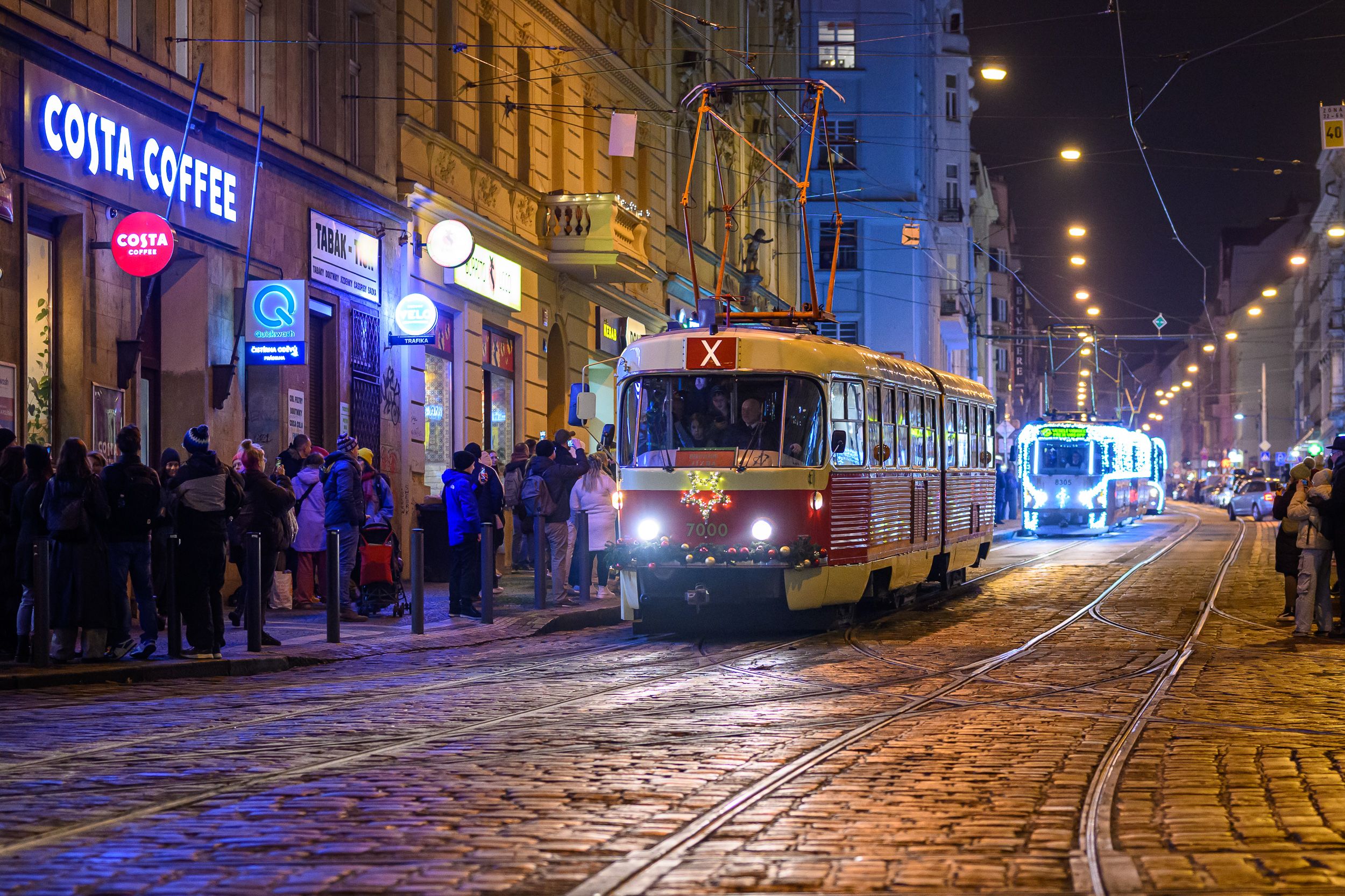 tramvaj-vanoce-dpp-15.jpeg