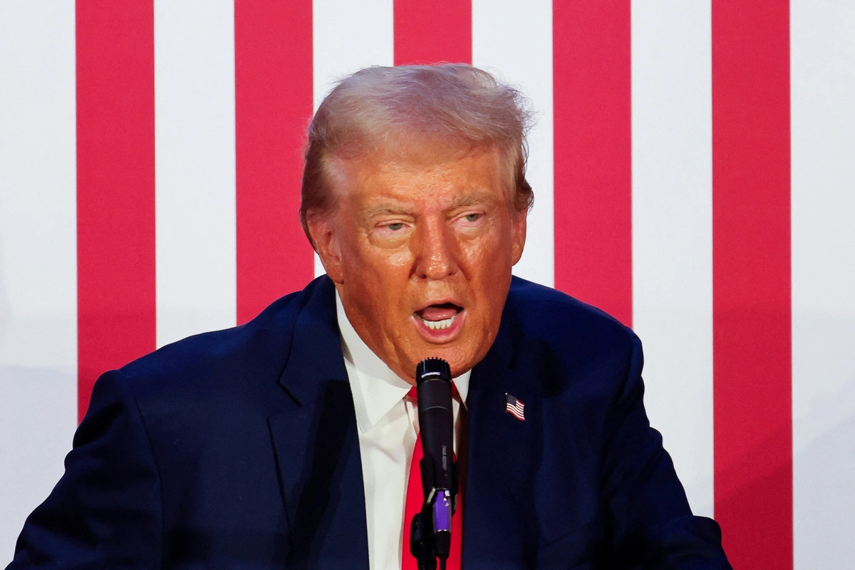 trump-cao-buoc-hinh-su-1725697130676458077659.webp