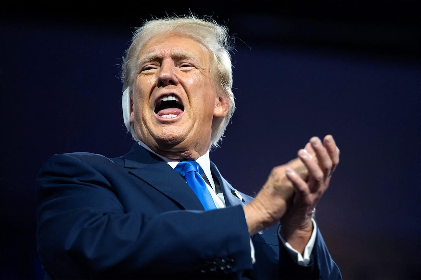 trump-the-hill-221.jpg