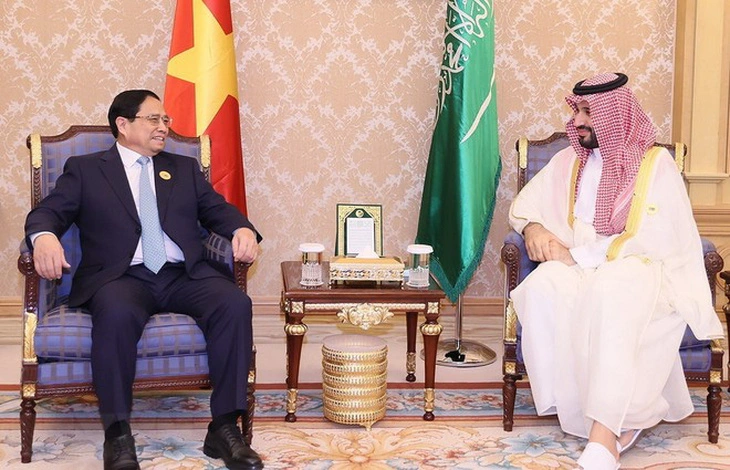 ttxvn-thu-tuong-pham-minh-chinh-gap-thu-tuong-thai-tu-saudi-arabia-2966-17077253440822082313519.webp