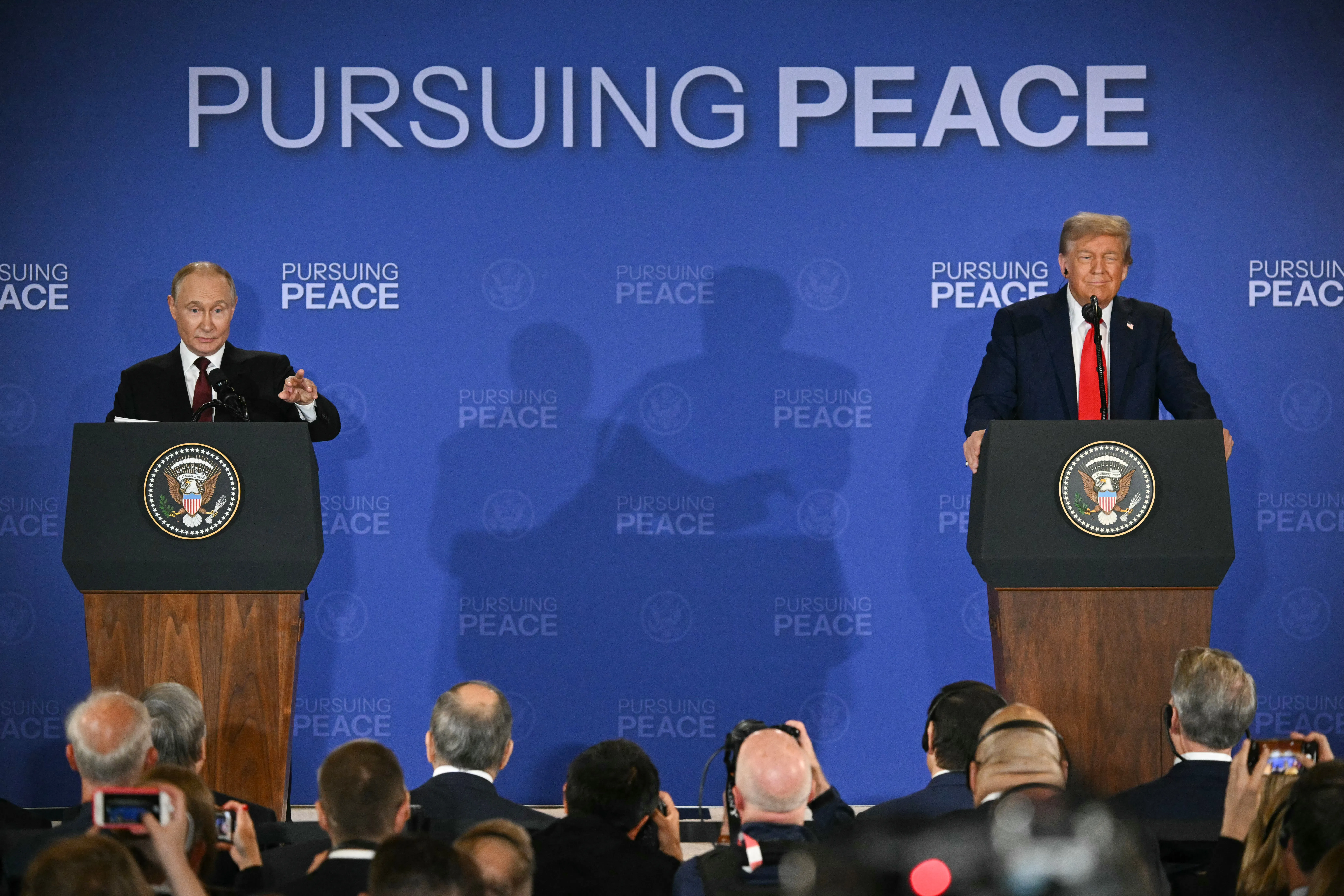 us-president-donald-trump-russian-109649533_ab9a2e.jpg.webp