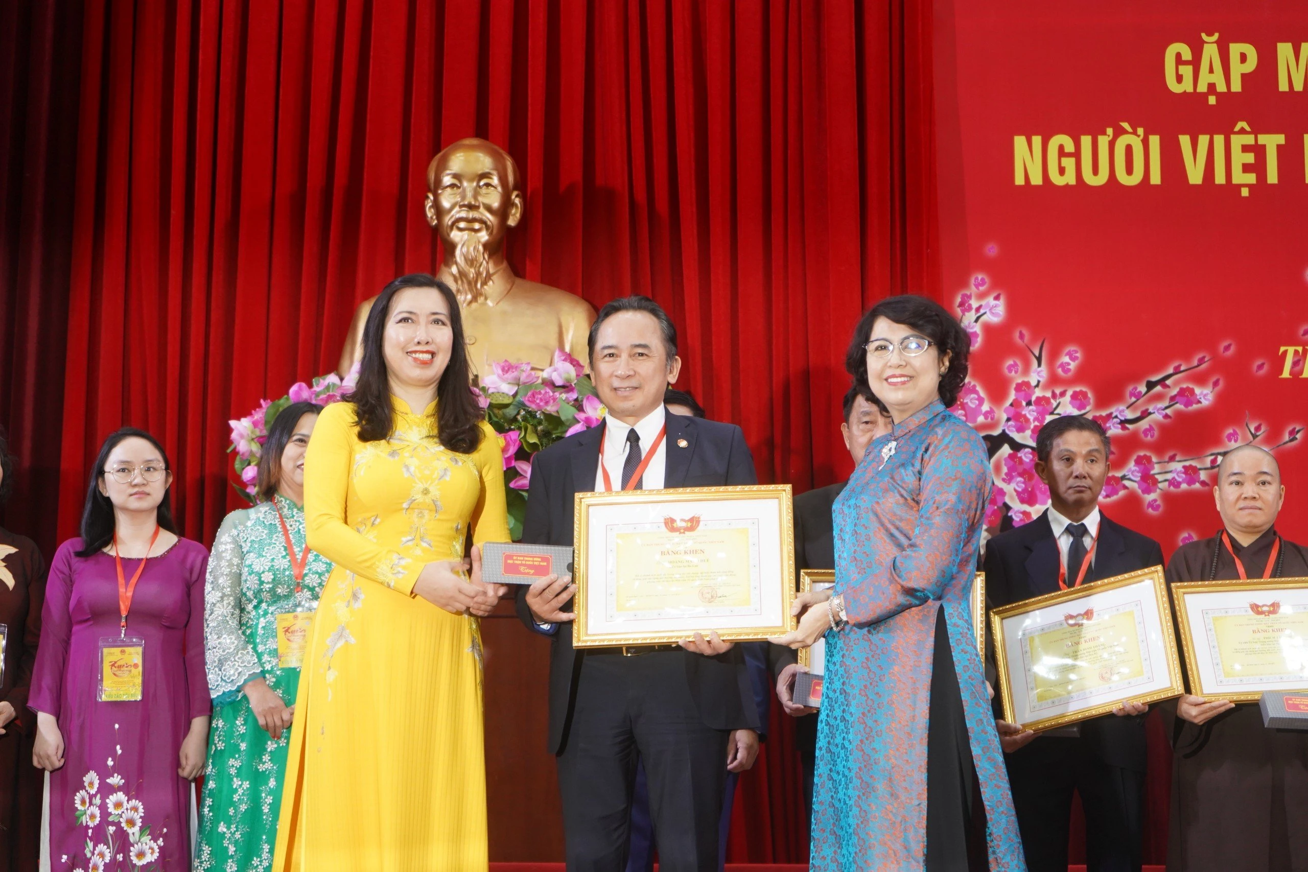 vinh-danh-kieu-bao-2-1706855545348384883630.webp
