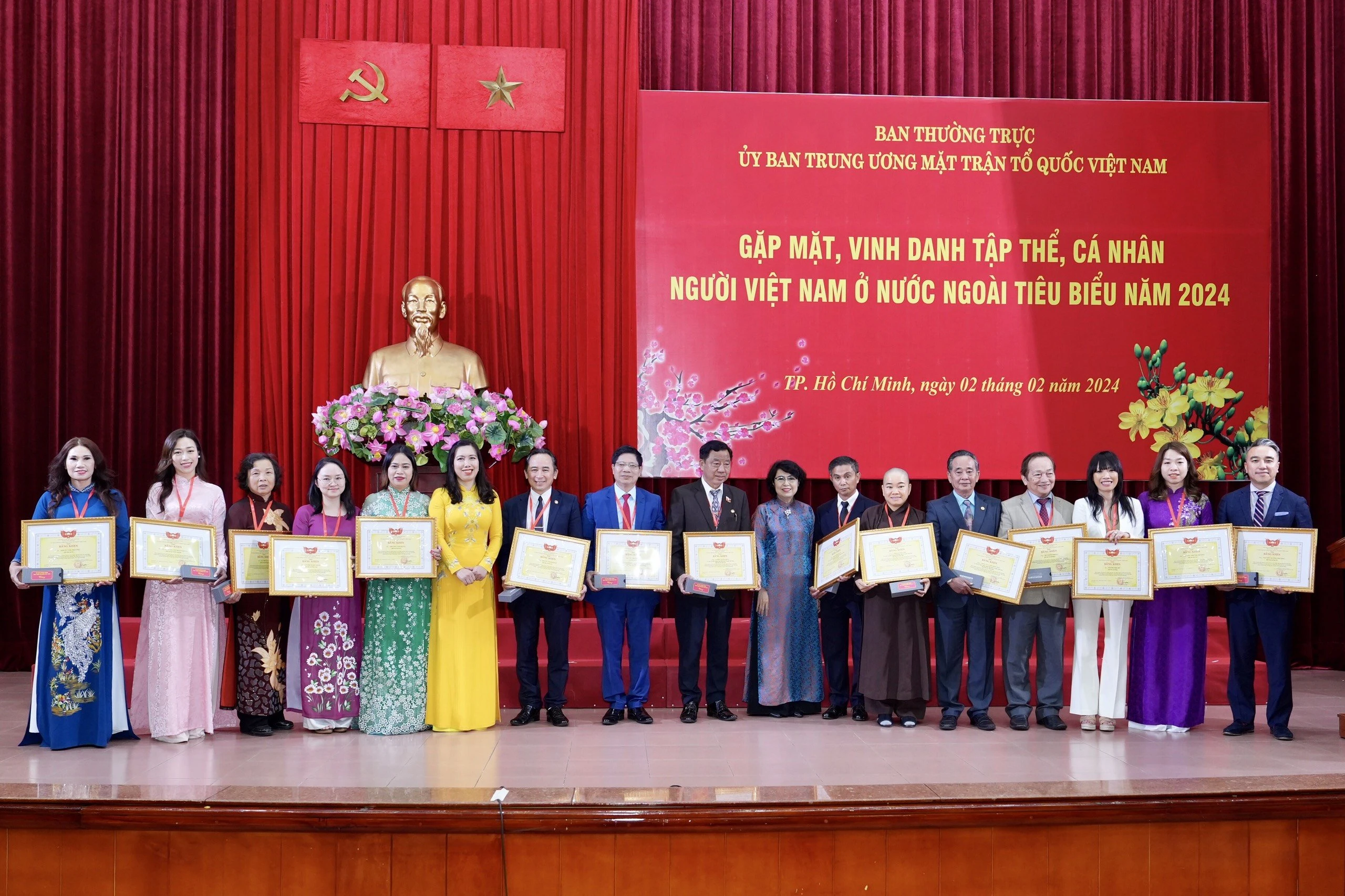 vinh-danh-kieu-bao-3-17068555453501726036111.webp