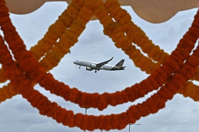 vistara-airlines-17256702810091190933023.jpg.webp