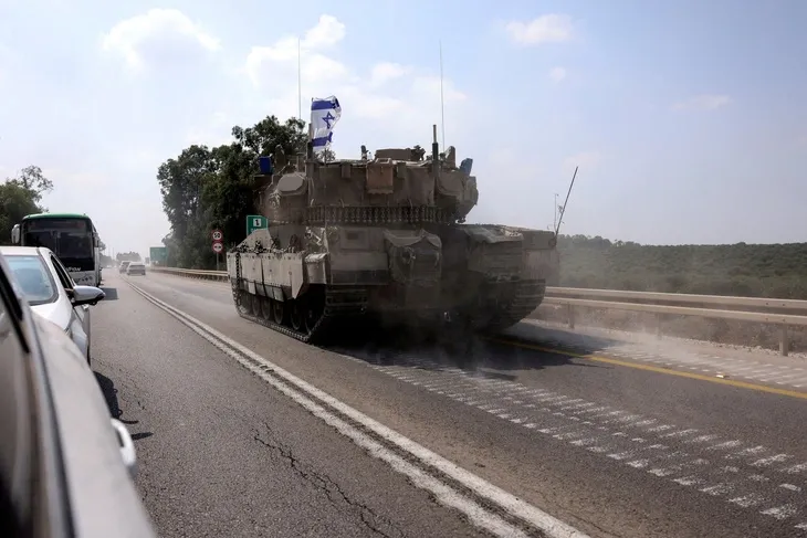 xe-tang-israel-16968189767691845556634.webp