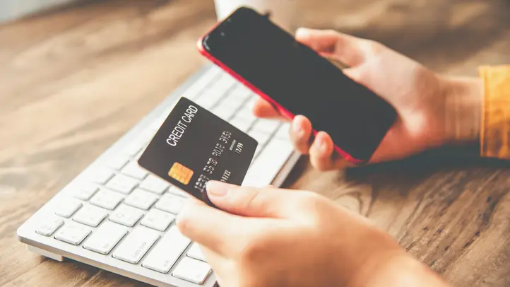 xpodvod-pc-karta-kreditka-internet-finance-platba-placeni-bankovnictvi.webp