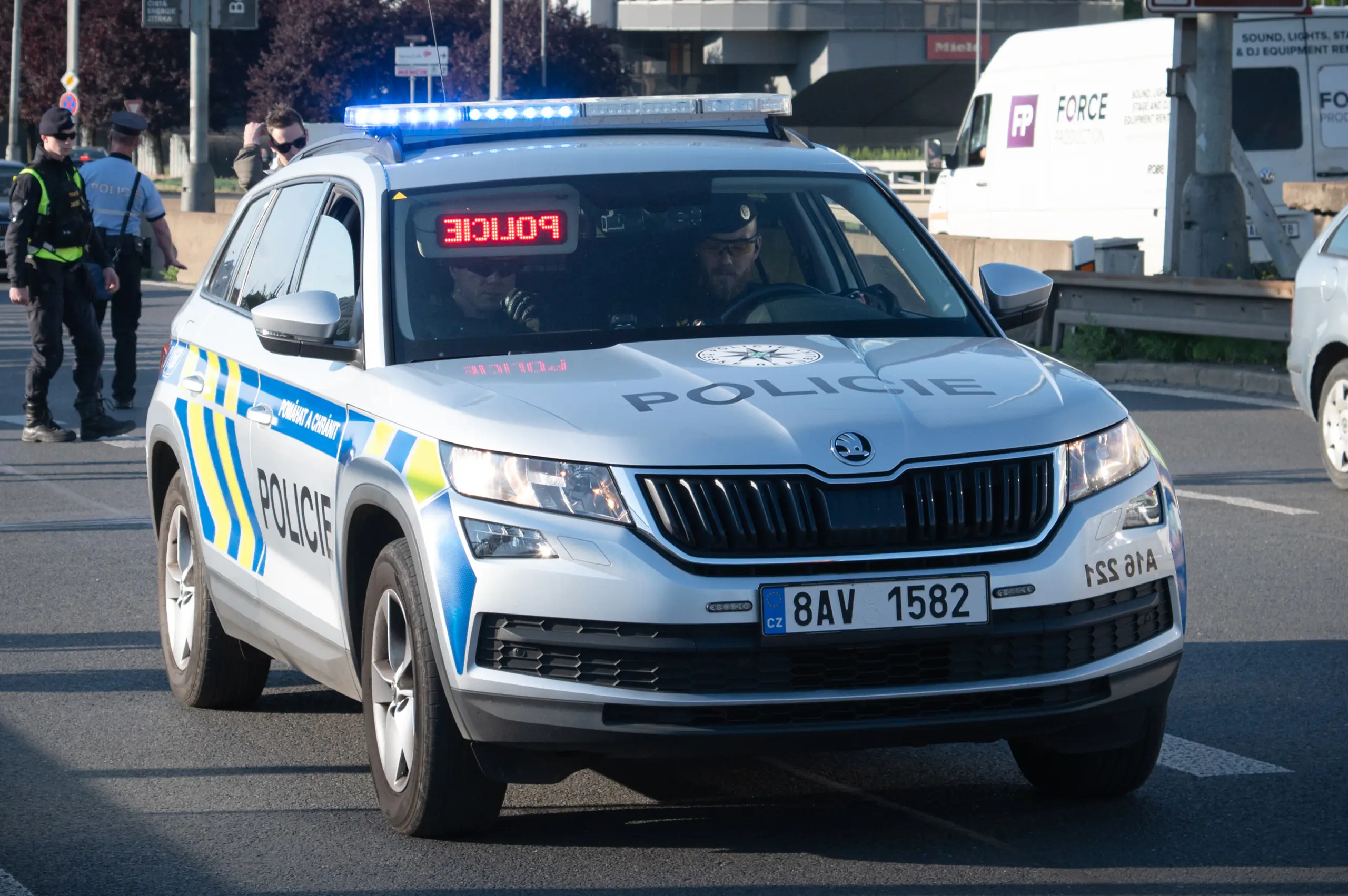xpolicie-policie.webp
