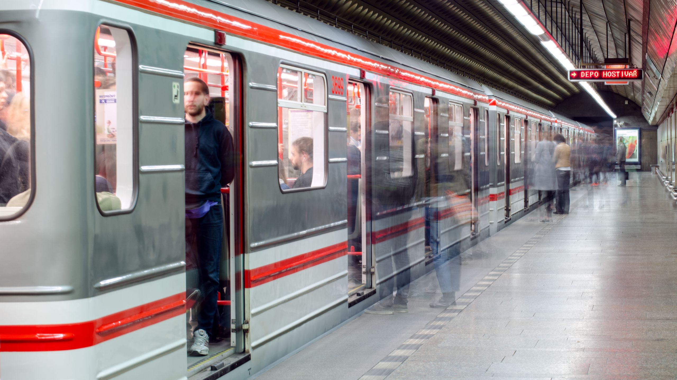 zdakovsky-most-orlik-prehrada-plzen-namesti-namesti-republiky-synagoga-velka-synagoga-metro-metro-a-katedrala-katedrala-sv-bartolomeje.jpeg