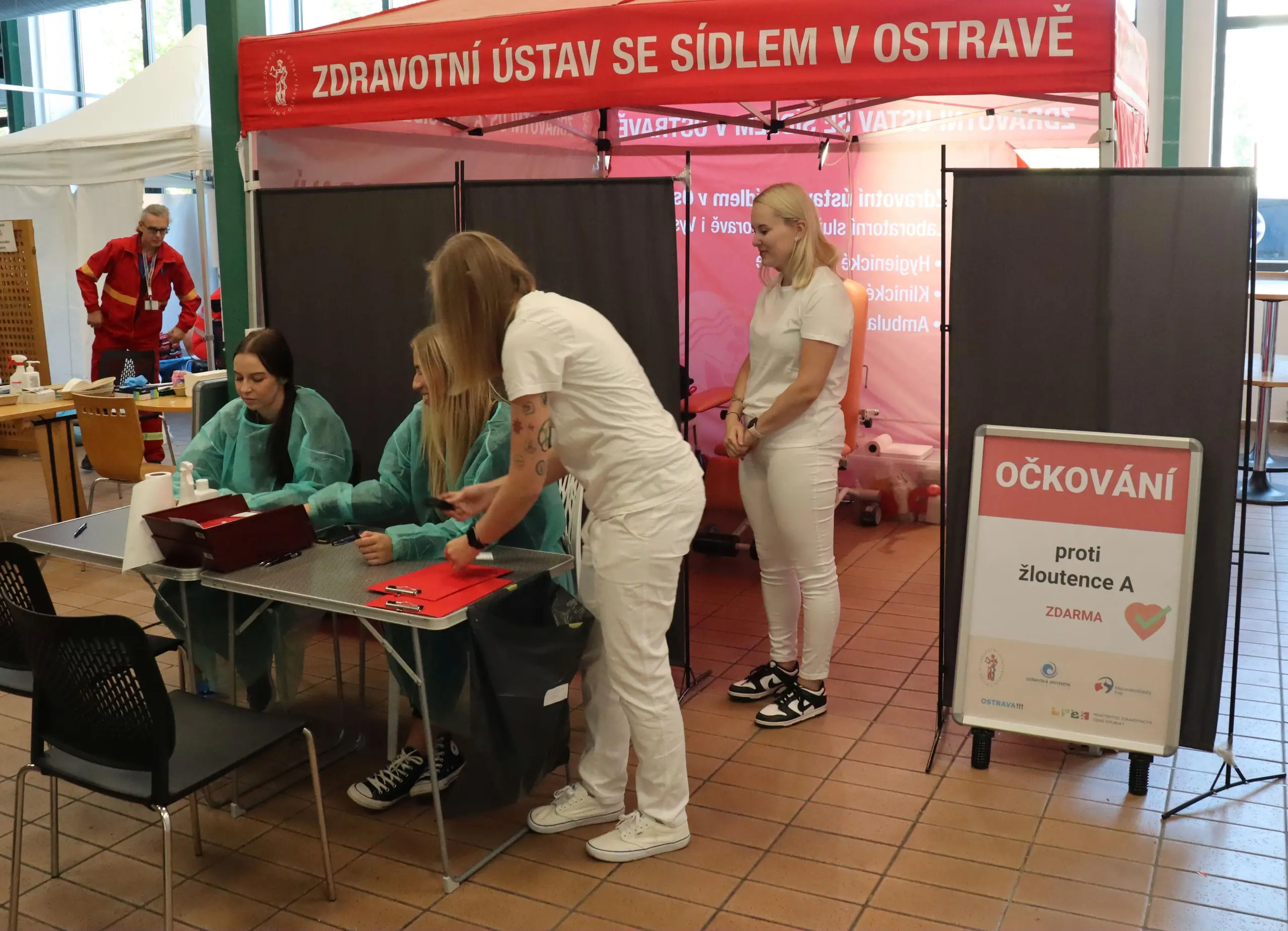 zloutenka-typu-a-ockovani-ostrava-krajska-hygienicka-stanice-zdravotnici.webp