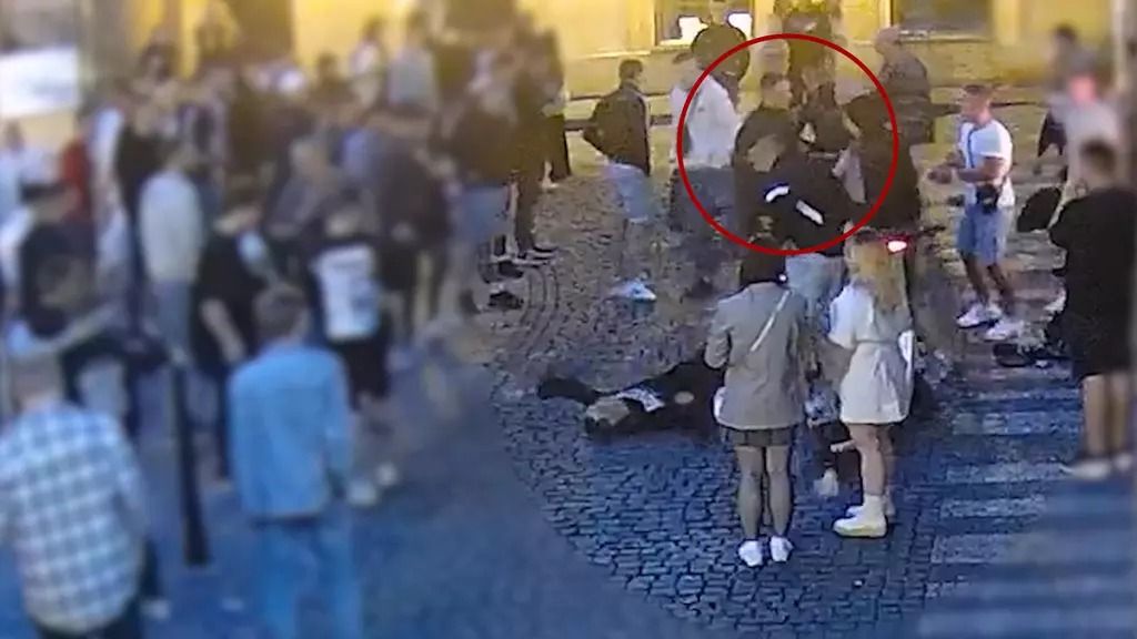 zraneni-policie-napadeni-praha.jpg